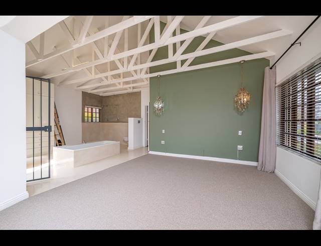 4 BEDROOM FREEHOLD FOR SALE IN ROBINDALE